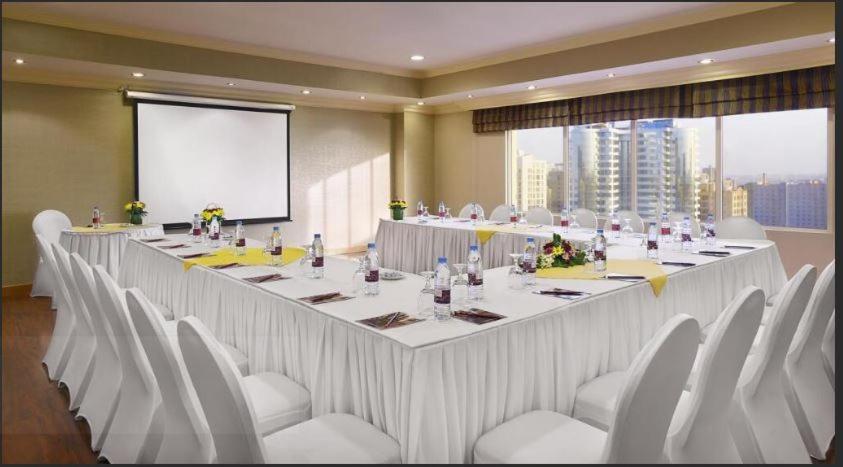 Al Safir Tower - Residence Manama Exterior foto